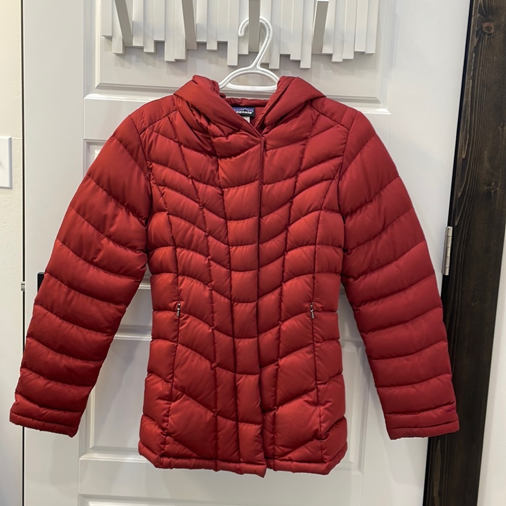 XS Patagonia Downtown Down Jacket